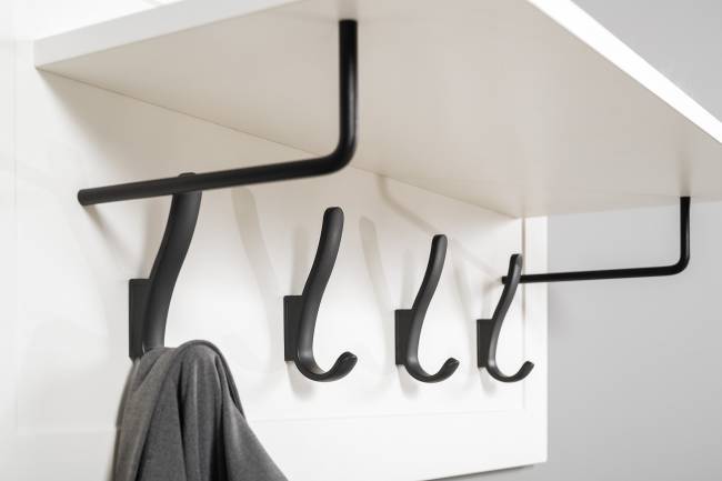 Комод четыре ящика и две дверки и вешалка для одежды Остин цвет белый шагрень/дуб крафт золотой