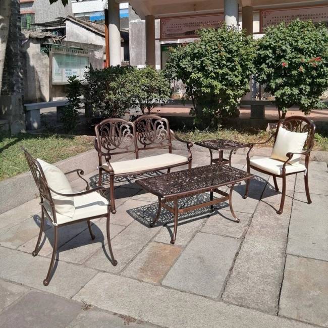 Комплект из литого алюминия Valencia Комплект из литого алюминия Valencia