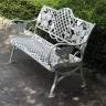 Садовая скамейка из литого алюминия White Lily Садовая скамейка из литого алюминия White Lily
